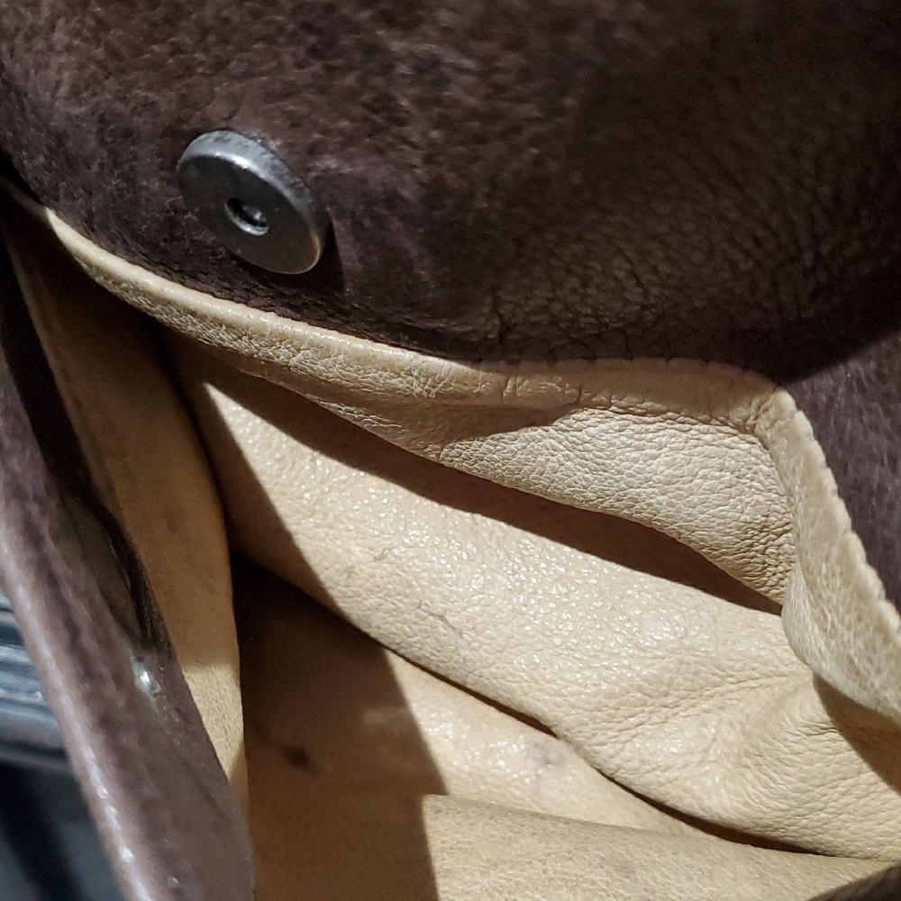 Vintage Brown Leather Shoulder Bag - Picture 10 of 13